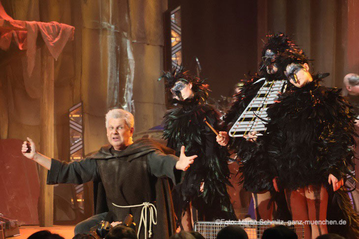 Salvator-Probe 2026 - Dieter Reiter (Gerhard Wittmann) als Bettelm&ouml;nch beim Singspiel dem Nockherberg am 04.03.2026 (&copy;Foto:Marin Schmitz)